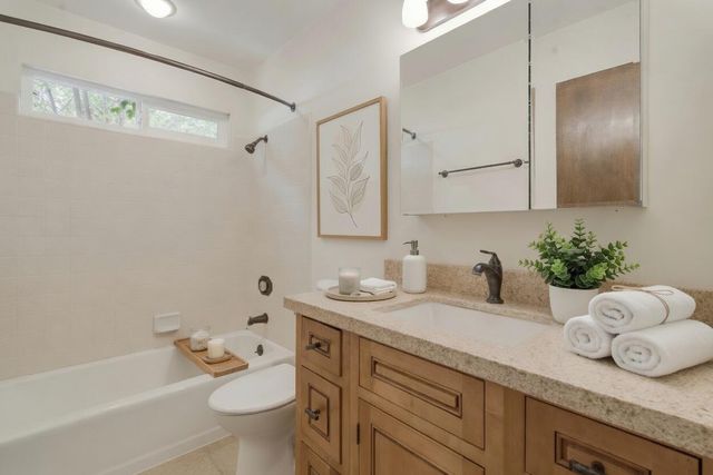 502 7th Street, San Juan Bautista, CA 95045
