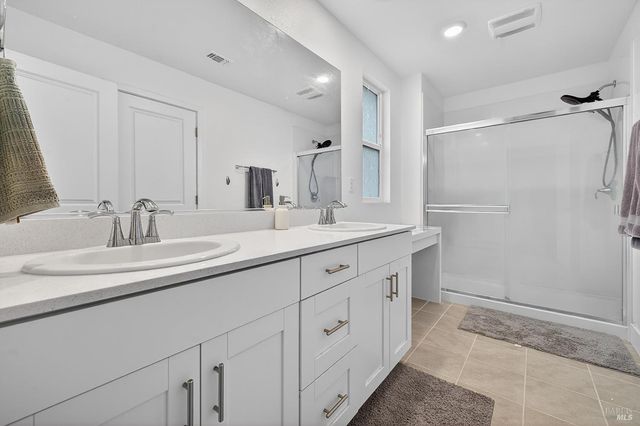 6042 Oxford Pl, Rohnert Park, CA 94928