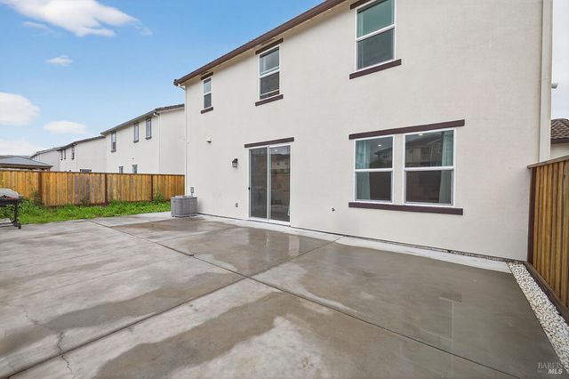 6042 Oxford Pl, Rohnert Park, CA 94928