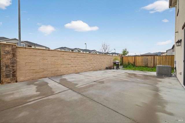 6042 Oxford Pl, Rohnert Park, CA 94928