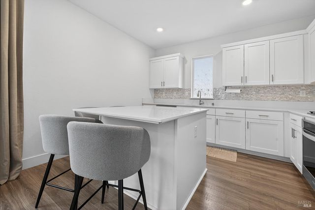 6042 Oxford Pl, Rohnert Park, CA 94928