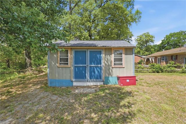 180 Yorkshire RD, Portsmouth, VA 23701