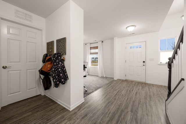 4196 Irving Road, Aurora, IL 60504