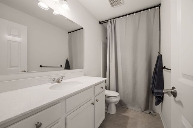 4196 Irving Road, Aurora, IL 60504