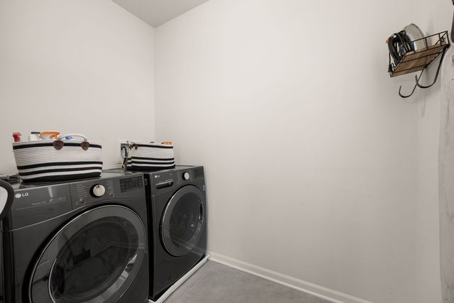 4196 Irving Road, Aurora, IL 60504