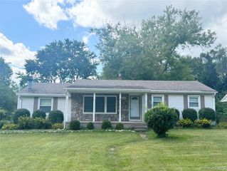 50511 Cedargrove Road, Shelby Twp, MI 48317