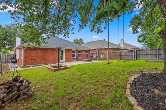 136 Goldeneye Lane, Fort Worth, TX 76120