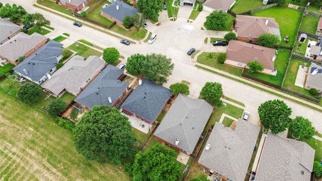 136 Goldeneye Lane, Fort Worth, TX 76120