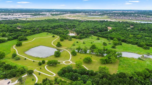 136 Goldeneye Lane, Fort Worth, TX 76120
