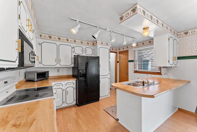 487 SUPERIOR ROAD, Green Bay, WI 54311