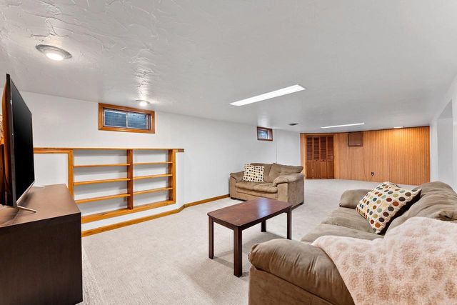 487 SUPERIOR ROAD, Green Bay, WI 54311