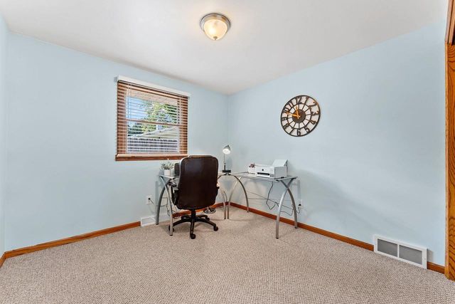 487 SUPERIOR ROAD, Green Bay, WI 54311