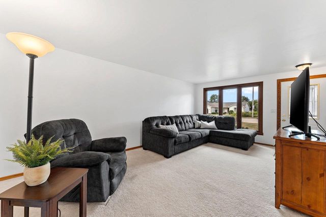 487 SUPERIOR ROAD, Green Bay, WI 54311