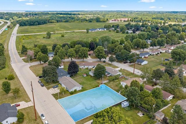 487 SUPERIOR ROAD, Green Bay, WI 54311