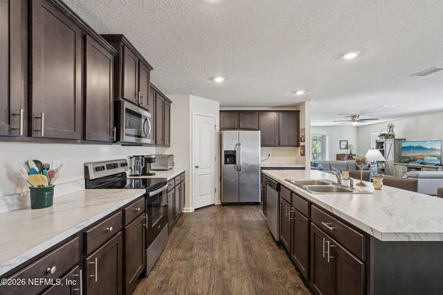 2588 OAK STREAM Drive, Green Cove Springs, FL 32043