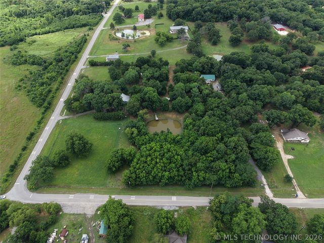 3715 Sawmill, Caddo, OK 74729