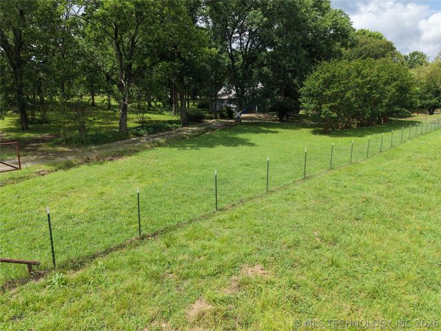3715 Sawmill, Caddo, OK 74729