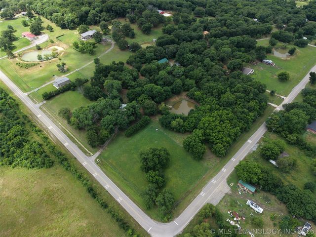 3715 Sawmill, Caddo, OK 74729