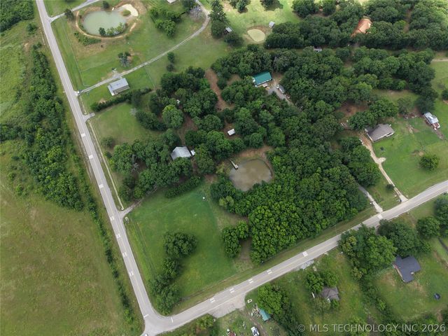 3715 Sawmill, Caddo, OK 74729