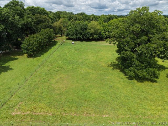 3715 Sawmill, Caddo, OK 74729