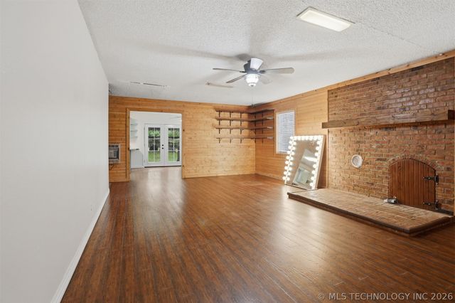 3715 Sawmill, Caddo, OK 74729