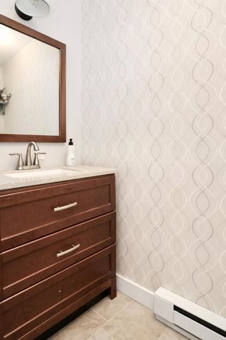 70 Hillside Drive, Henniker, NH 03242