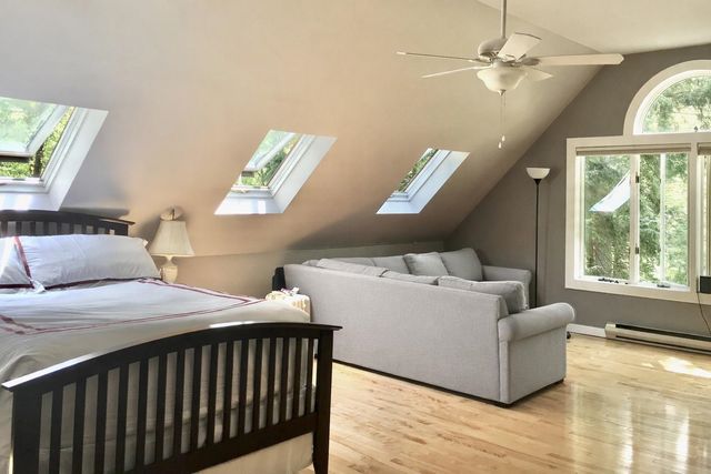 70 Hillside Drive, Henniker, NH 03242