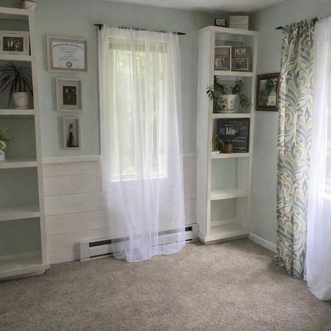 70 Hillside Drive, Henniker, NH 03242