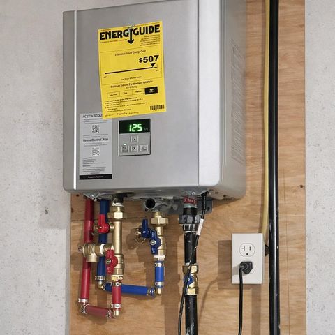 70 Hillside Drive, Henniker, NH 03242