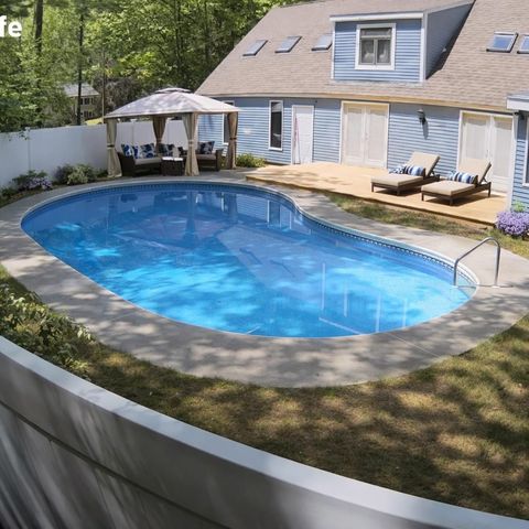 70 Hillside Drive, Henniker, NH 03242