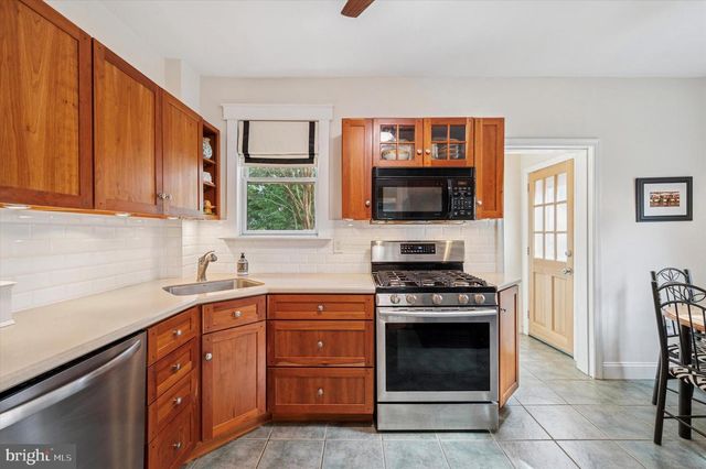17 E TURNBULL AVE, Havertown, PA 19083