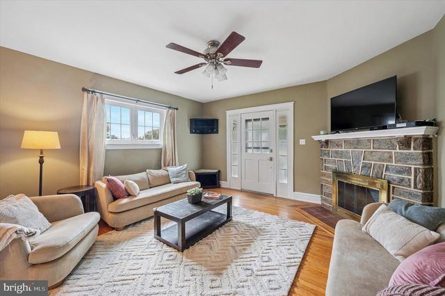 17 E TURNBULL AVE, Havertown, PA 19083