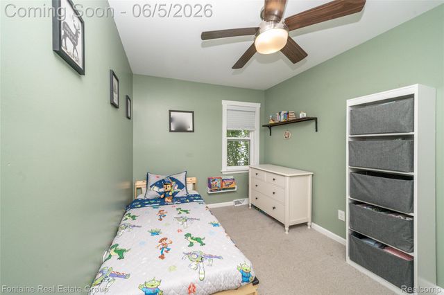 15165 Garden Street, Livonia, MI 48154