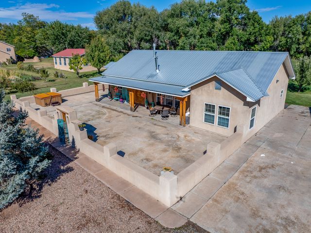 819 Calle Cunyo, Espanola, NM 87532