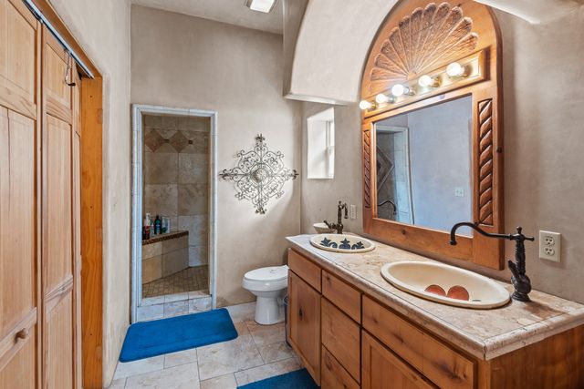 819 Calle Cunyo, Espanola, NM 87532