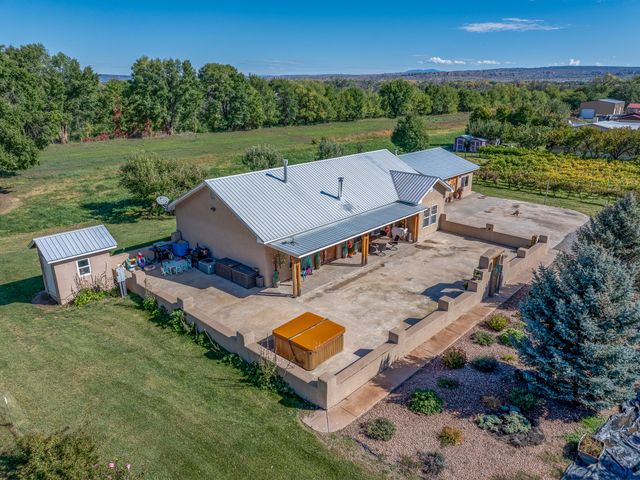 819 Calle Cunyo, Espanola, NM 87532