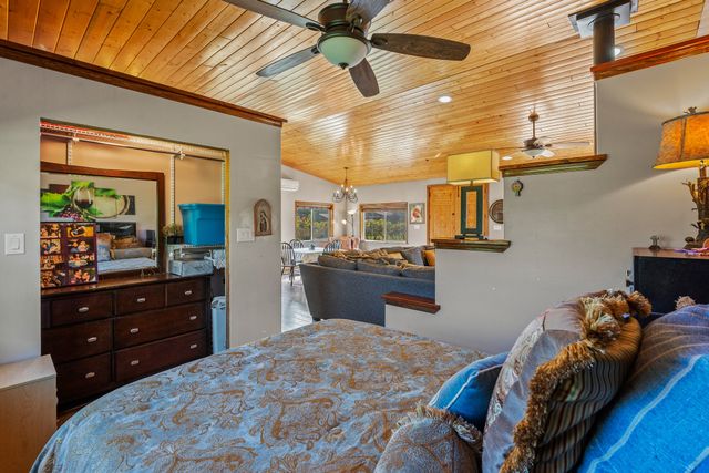 819 Calle Cunyo, Espanola, NM 87532