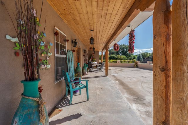 819 Calle Cunyo, Espanola, NM 87532