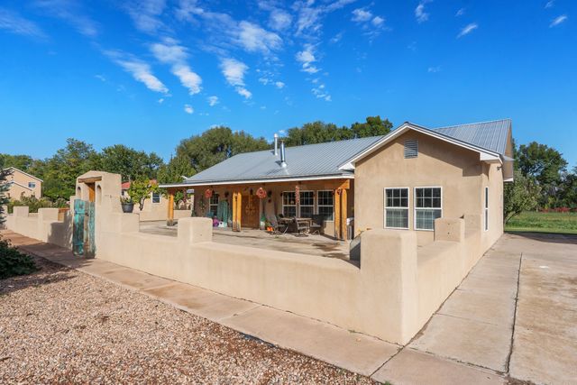 819 Calle Cunyo, Espanola, NM 87532
