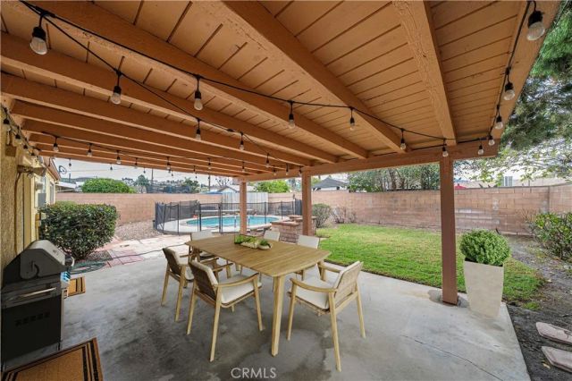 19324 Fairweather, Canyon Country, CA 91351