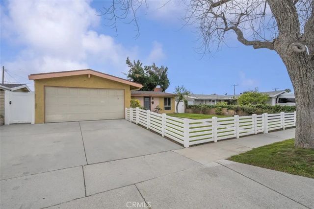 19324 Fairweather, Canyon Country, CA 91351