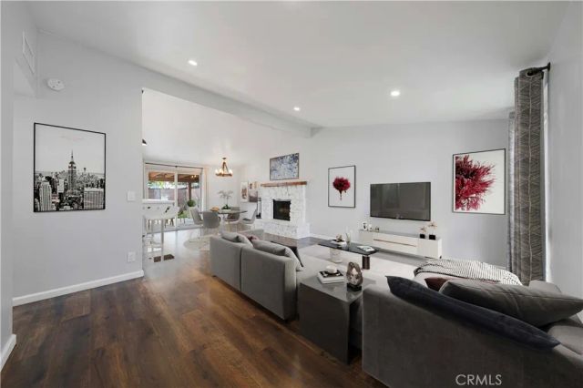 19324 Fairweather, Canyon Country, CA 91351