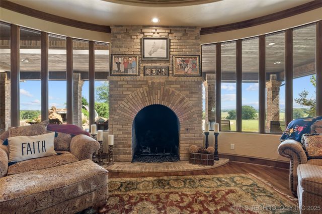 810 Gene Autry Road, Ardmore, OK 73401