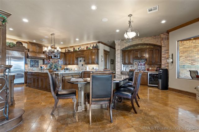 810 Gene Autry Road, Ardmore, OK 73401