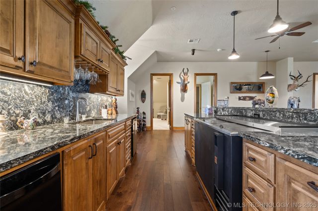 810 Gene Autry Road, Ardmore, OK 73401