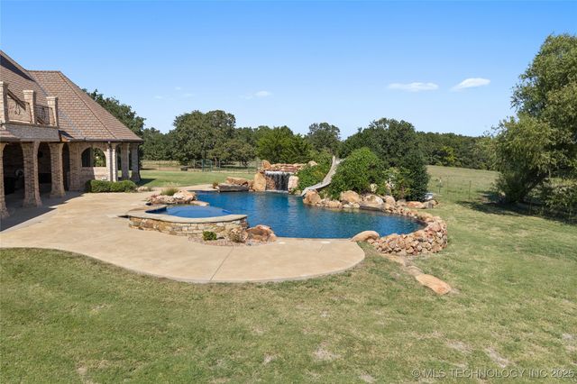 810 Gene Autry Road, Ardmore, OK 73401