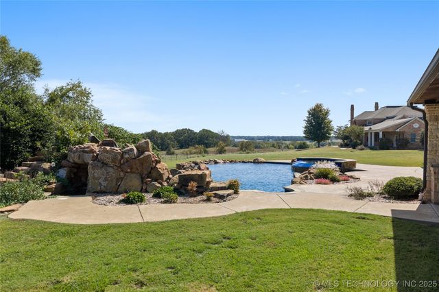 810 Gene Autry Road, Ardmore, OK 73401