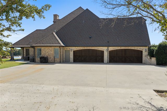 810 Gene Autry Road, Ardmore, OK 73401