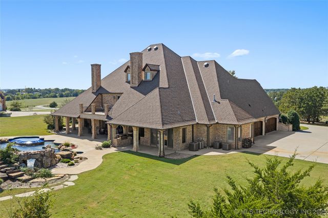 810 Gene Autry Road, Ardmore, OK 73401