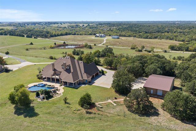 810 Gene Autry Road, Ardmore, OK 73401